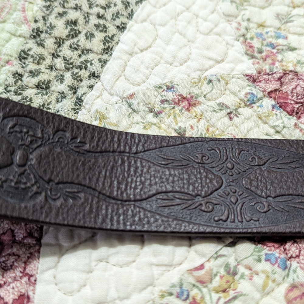 Custom made leather cowgirl belt - Picture 3 of 4